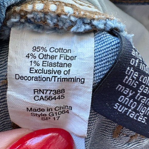 Madewell womens High-Rise Denim Shorts: Button-Front
Edition size 24 preloved - Picture 7 of 8